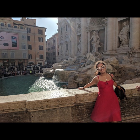 Meet your Posher, Julia - Picture 1 of 1